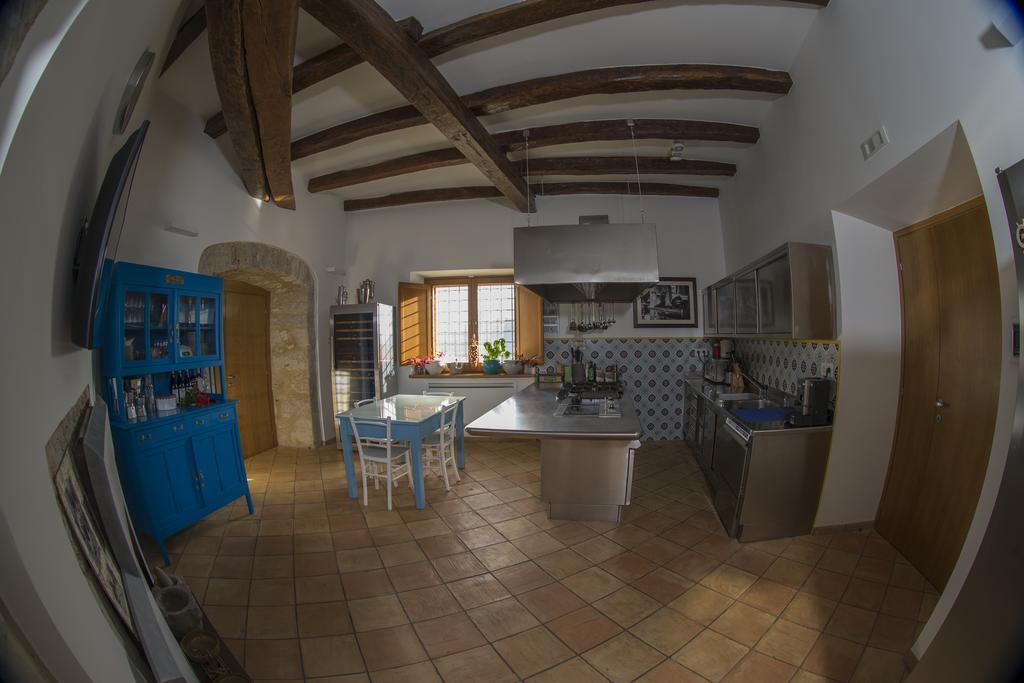 Palazzo Tronconi Villa Arce Eksteriør billede